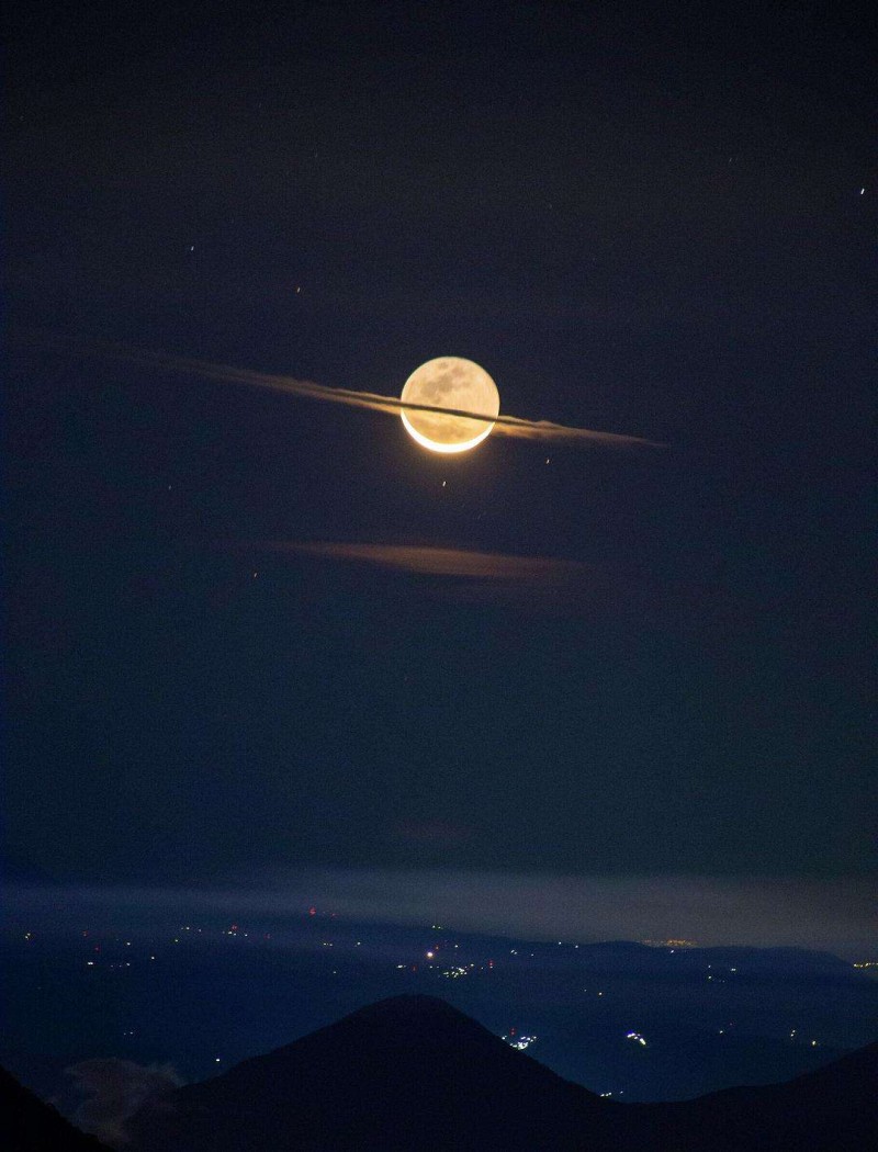 hình nền mặt trăng đêm tôi