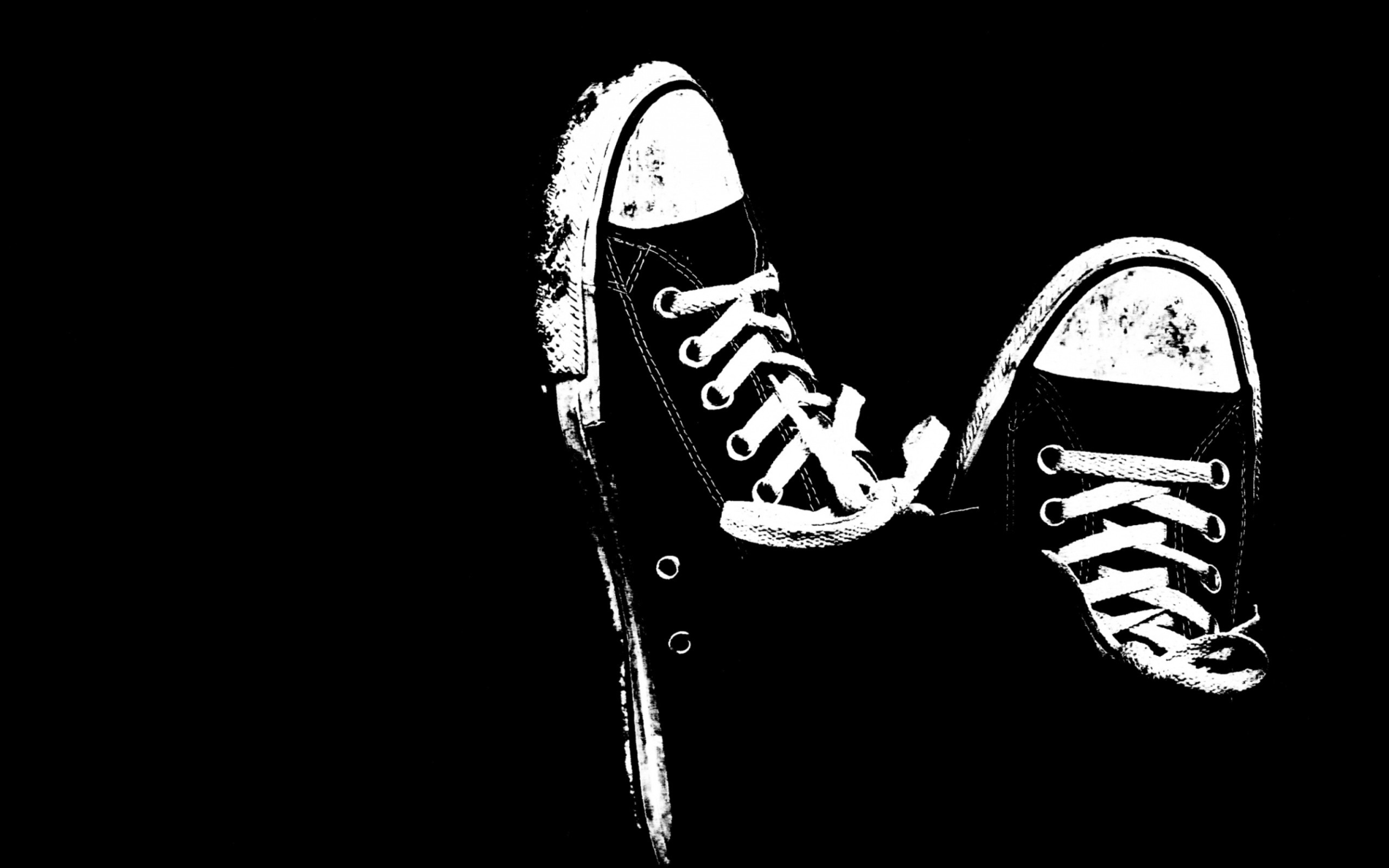 hình nền màu đen giầy converse